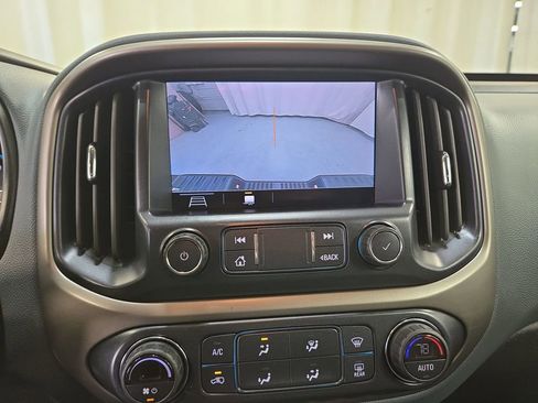 Certified 2022 Chevrolet Colorado Z71 w/ Safety Package image 15