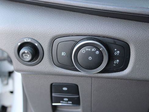 Used 2022 Ford Transit 350 XLT image 28