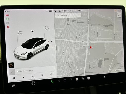 Used 2021 Tesla Model 3 Standard Range Plus image 22