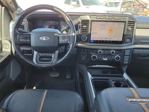 Used 2024 Ford F250 Platinum image 17