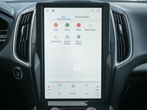 Used 2023 Ford Edge SE image 12