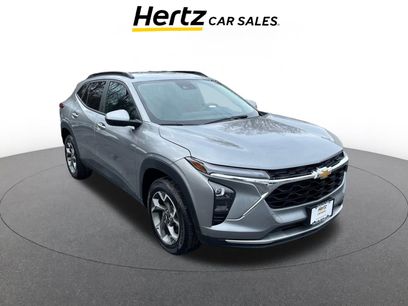 Used 2025 Chevrolet Trax LT