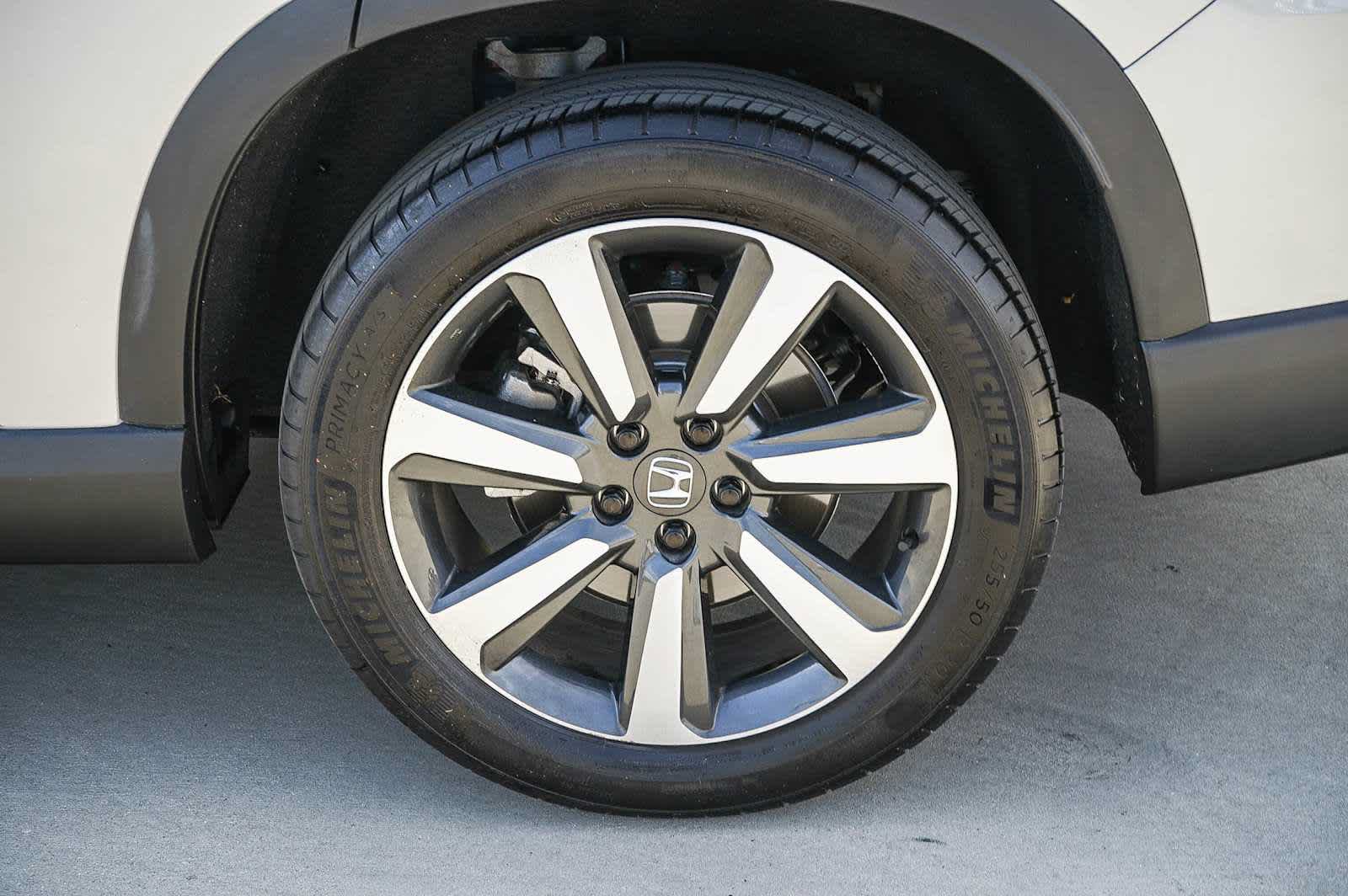 Used 2023 Honda Pilot Touring image 12