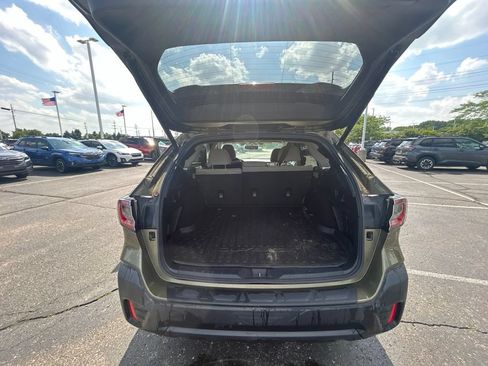 Used 2020 Subaru Outback Premium AWD/4WD image 12