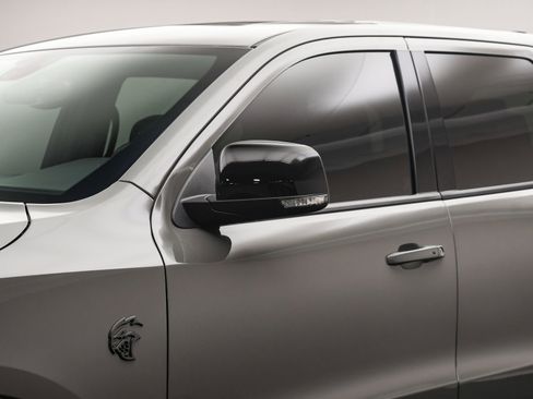 Used 2025 Dodge Durango SRT Hellcat w/ Black Package image 12