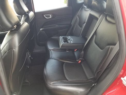 Certified 2023 Jeep Compass Limited image 13