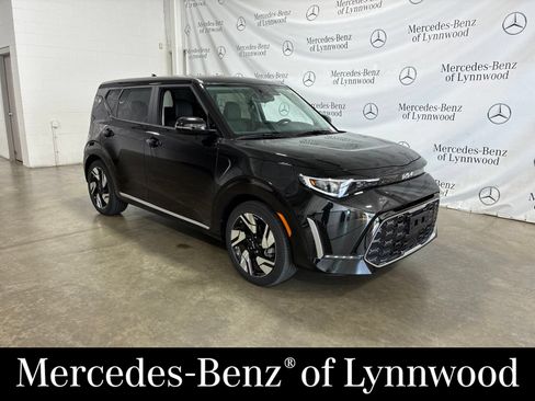 Used 2024 Kia Soul GT-Line w/ Option Group 020 FWD image 1