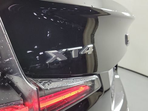 Used 2021 Cadillac XT4 Sport w/ Cold Weather Package FWD image 5