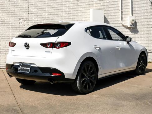 Used 2019 MAZDA MAZDA3 Hatchback w/ Preferred Package FWD image 7