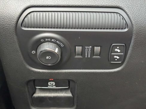 Used 2022 Jeep Wagoneer Series III w/ Convenience Group I AWD/4WD image 39