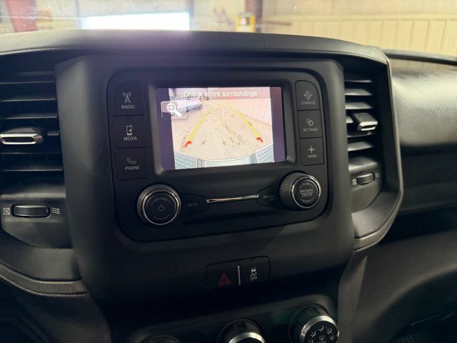 Used 2024 RAM 3500 Tradesman w/ Chrome Appearance Group AWD/4WD image 19