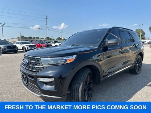 Used 2022 Ford Explorer XLT w/ Equipment Group 202A AWD/4WD image 33