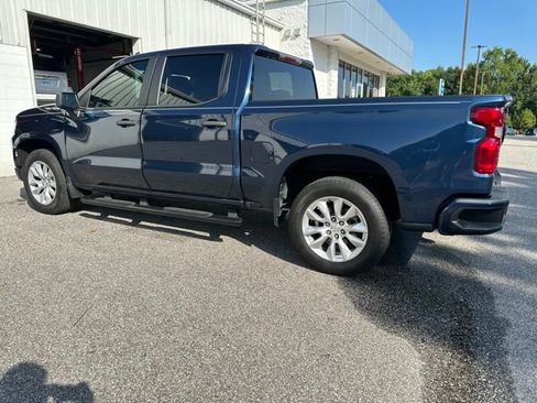 Used 2022 Chevrolet Silverado 1500 Custom RWD image 3