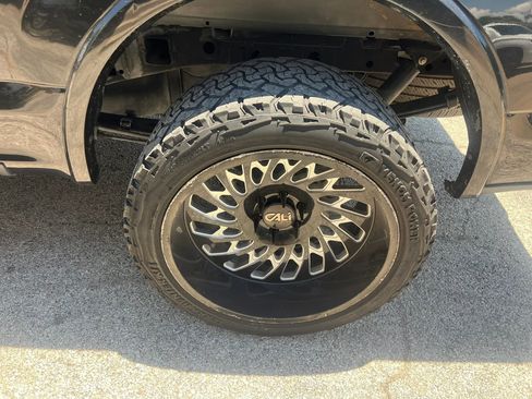 Used 2015 Ford F150 XLT w/ Equipment Group 301A Mid RWD image 9