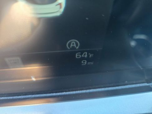 New 2025 Kia Telluride S image 3