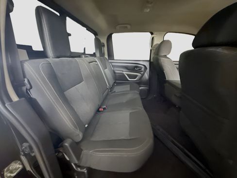Used 2017 Nissan Titan SV RWD image 26