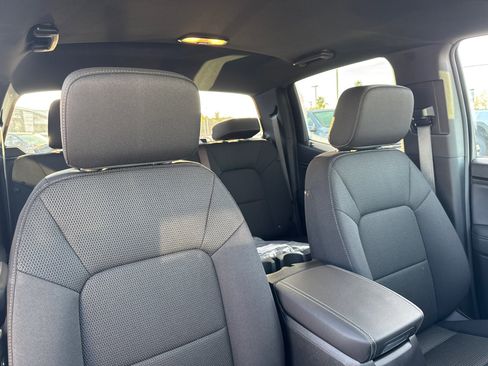 New 2026 GMC Canyon Elevation image 15