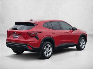 New 2026 Chevrolet Trax LS w/ LS Convenience Package video 2