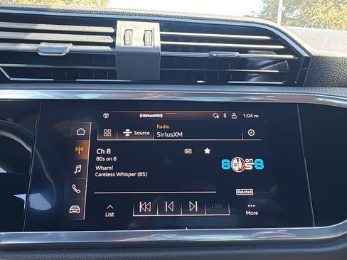 Used 2022 Audi Q3 2.0T Premium image 18