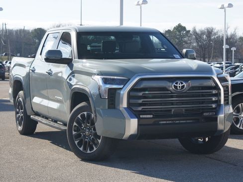 Used 2026 Toyota Tundra Limited AWD/4WD image 6