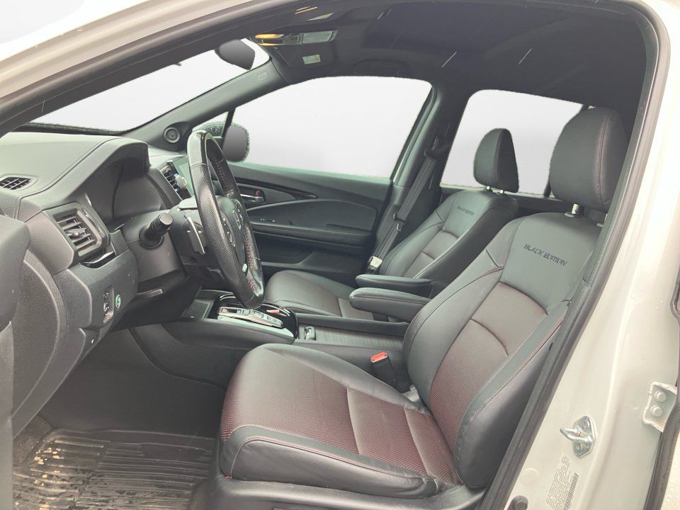 Used 2023 Honda Ridgeline Black Edition image 11