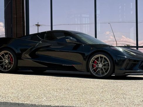 Used 2023 Chevrolet Corvette Stingray Preferred Cpe w/ Z51 Performance Package RWD image 14
