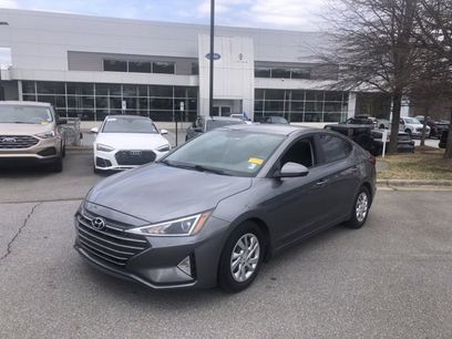 Used 2019 Hyundai Elantra SE w/ Cargo Package