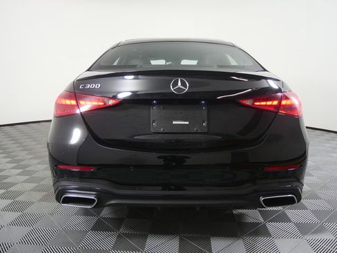Used 2022 Mercedes-Benz C 300 Sedan image 3