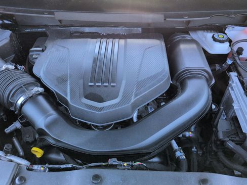 Certified 2025 Chevrolet Traverse Z71 AWD/4WD image 30