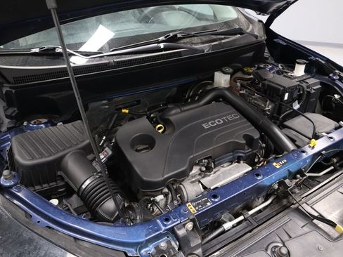 Used 2022 Chevrolet Equinox LS image 13