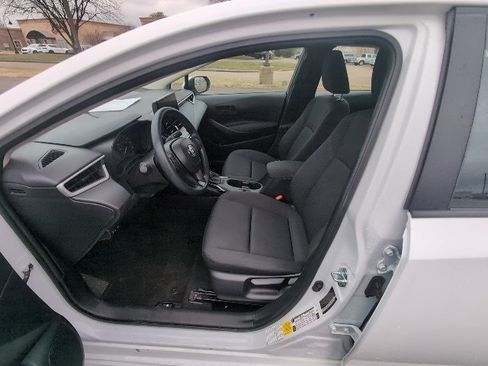 Certified 2025 Toyota Corolla LE image 10