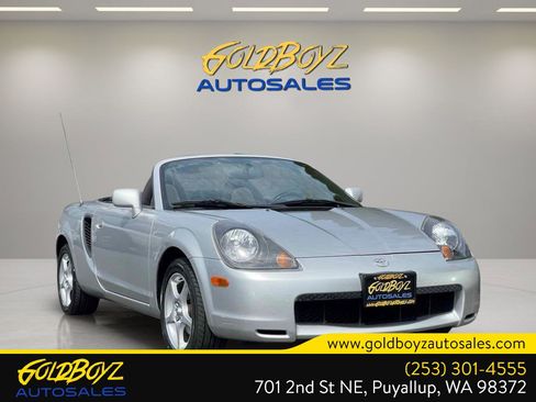 Used 2000 Toyota MR2 RWD image 2