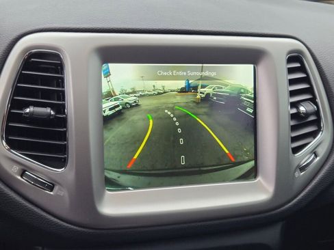 Used 2019 Jeep Compass Latitude w/ Popular Equipment Group image 26