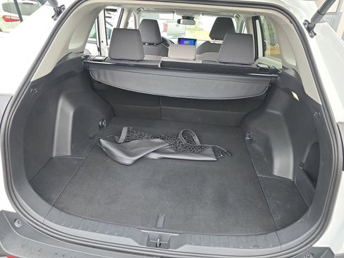 Used 2024 Toyota RAV4 XLE w/ Convenience Package image 18