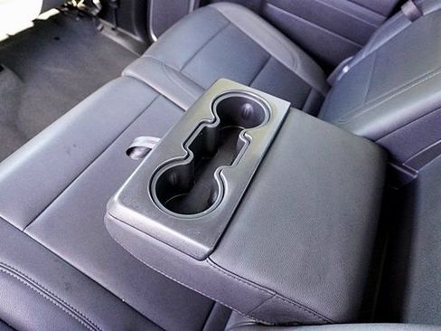 Used 2025 GMC Sierra 1500 SLT AWD/4WD image 30