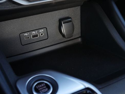 Used 2020 Nissan Sentra SR w/ Electronics Package FWD image 11