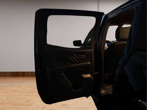 Used 2024 Chevrolet Colorado Trail Boss image 27