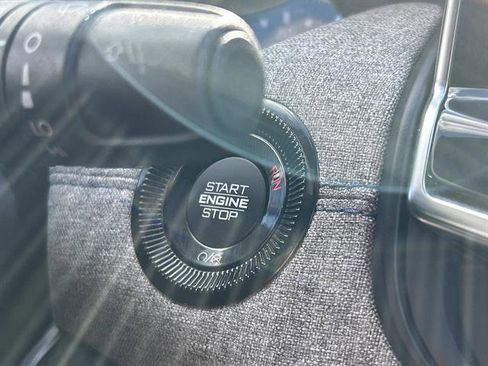 Used 2024 Jeep Compass Latitude image 27