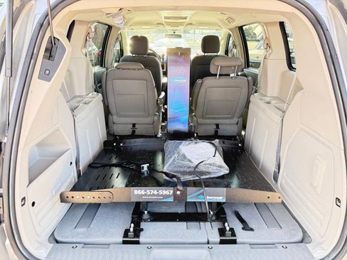 Used 2010 Chrysler Town & Country Touring image 25