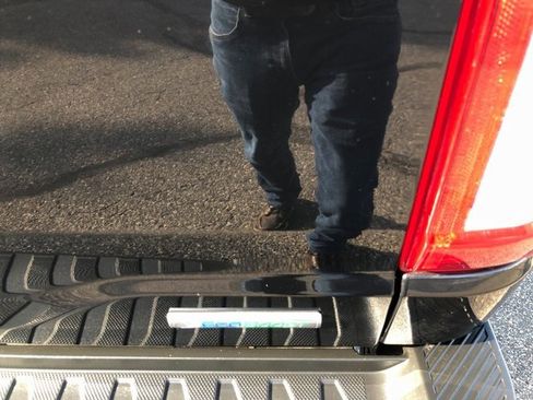 Used 2023 Ford F150 Lariat w/ Equipment Group 502A High image 31