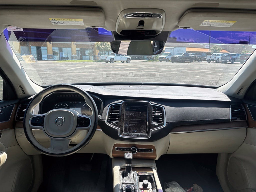 Used 2016 Volvo XC90 T6 Inscription w/ Vision Package AWD/4WD image 13