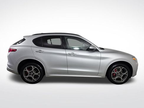 Used 2020 Alfa Romeo Stelvio Sport w/ Quick Order Package 22J Sport AWD/4WD image 44