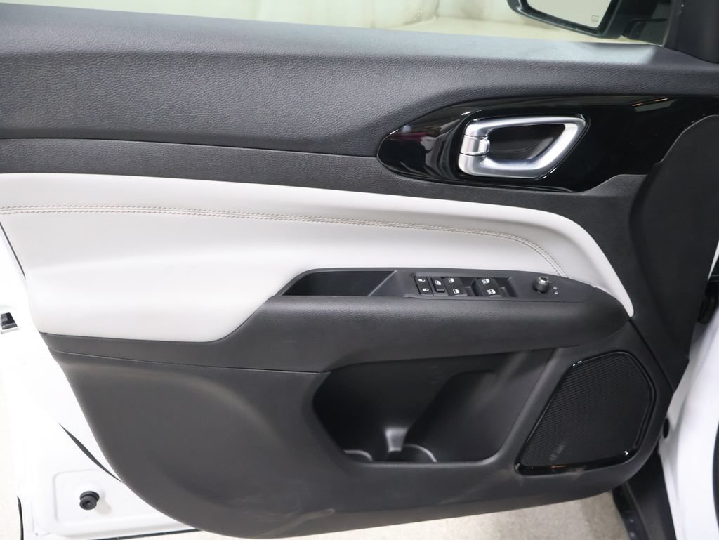 New 2026 Jeep Compass Limited AWD/4WD image 10