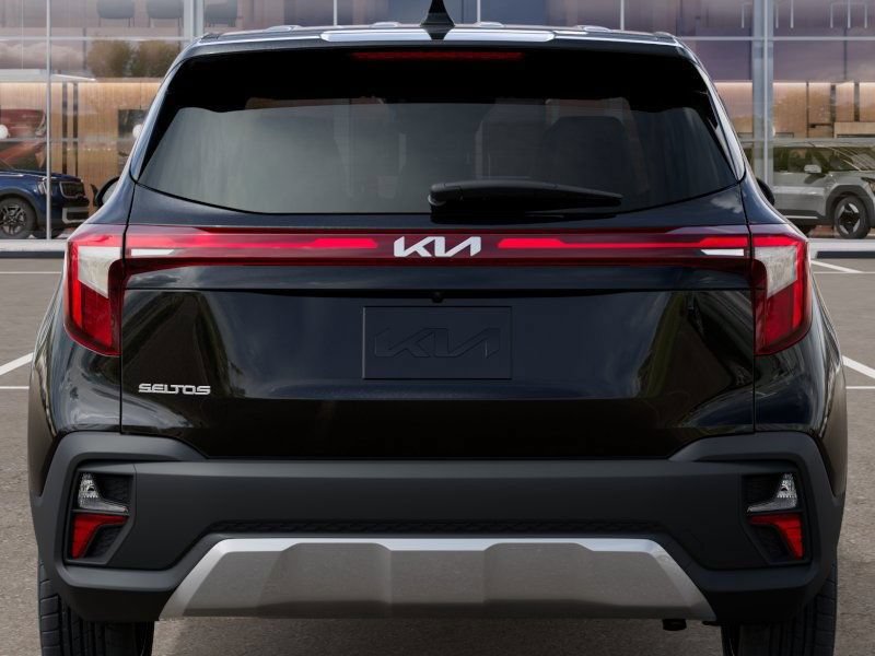 Certified 2026 Kia Seltos LX FWD image 15