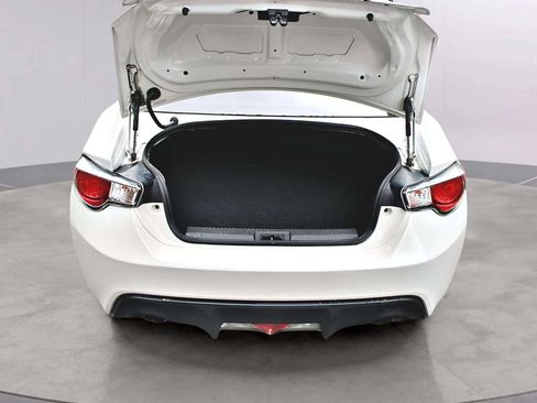 Used 2013 Scion FR-S RWD image 4