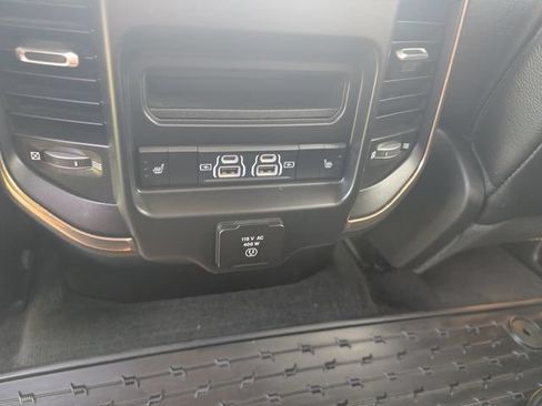 Used 2022 RAM 1500 Limited w/ Body-Colour Bumper Group AWD/4WD image 23