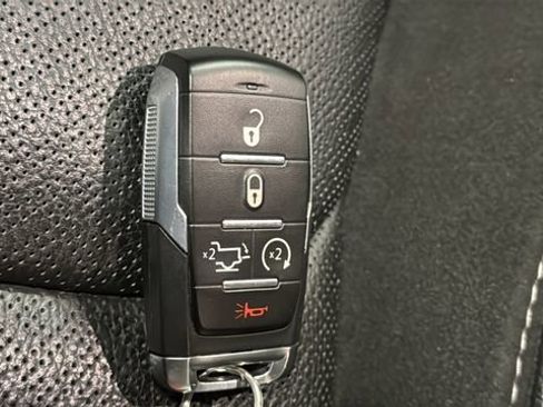 Used 2023 RAM 1500 Laramie AWD/4WD image 20