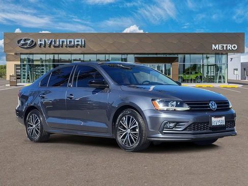 Used 2018 Volkswagen Jetta Wolfsburg Edition image 1