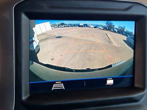 Used 2020 Chevrolet Silverado 2500 Custom w/ Custom Convenience Package image 16