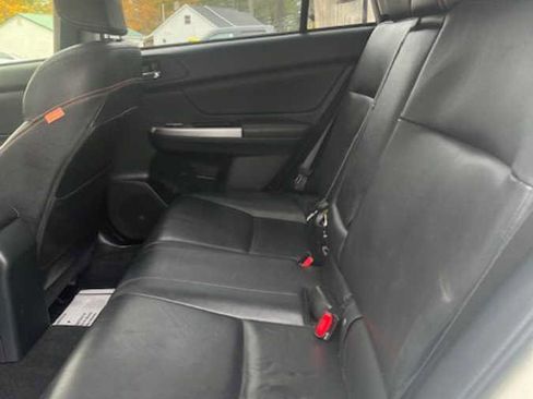 Used 2017 Subaru Crosstrek 2.0i Limited image 16